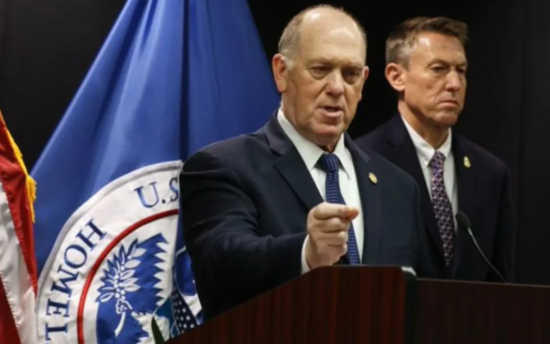 Tom Homan, zar de la frontera, anuncia el retiro de 700 agentes federales de Minnesota tras incidentes mortales - Foto: Redes sociales