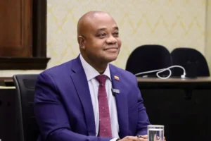 Luis Gilberto Murillo rechaza consultas interpartidistas y confirma su apuesta por la primera vuelta presidencial en Colombia. El excanciller analiza además la tensa cumbre Petro-Trump - Foto: Cancillería