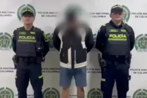 Capturan en Bogotá a alias 'Choco', presunto sicario de 'Los Pepes' vinculado al asesinato de una niña de 12 años en el Atlántico - Foto: Captura de video