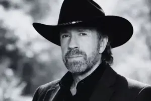 Luto en Hollywood y las artes marciales: Fallece Chuck Norris a los 86 años. Repasamos la trayectoria del legendario actor de "Walker, Ranger de Texas" y creador del Chun Kuk Do - Foto: Redes sociales