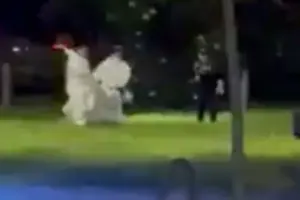 Macabro hallazgo en Bogotá: Autoridades encuentran una maleta con restos humanos en la localidad de Fontibón - Foto: Captura de video