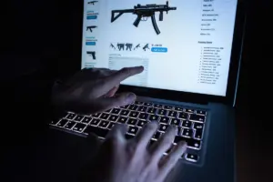 Golpe global a la Dark Web: Europol desmantela 'Alice with Violence CP', una red de estafas vinculada a la pedocriminalidad y el robo de tarjetas - Foto: Redes sociales