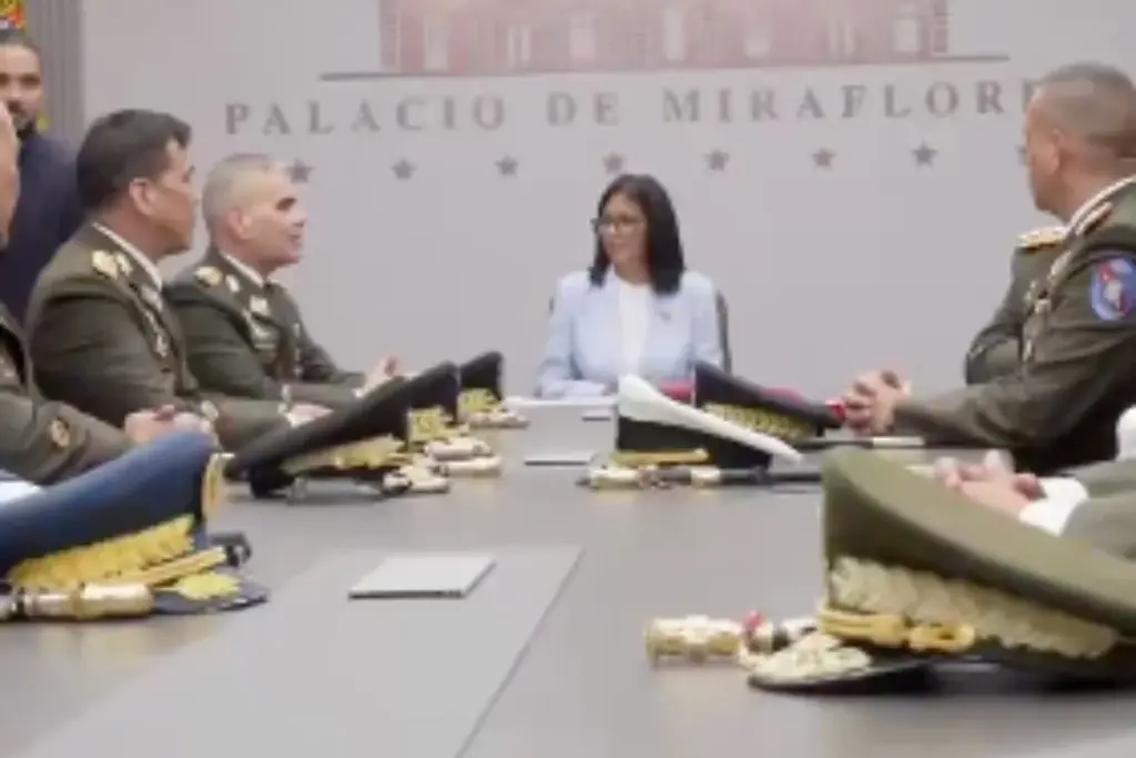 Delcy Rodríguez consolida su control en Venezuela con una purga total en el Alto Mando Militar tras la captura de Maduro - Foto: Captura de video