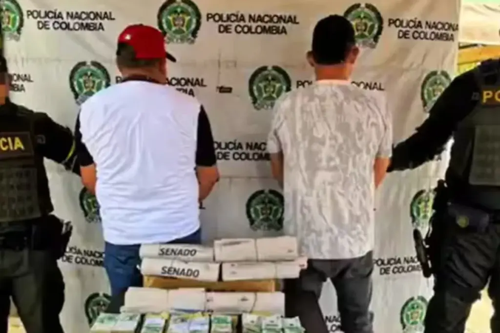 Capturado en La Guajira escolta del secretario de la Cámara con $145 millones en efectivo y propaganda electoral - Foto: Policía