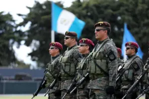 Guatemala pone fin a 49 años de embargo militar de EE. UU. tras avances en derechos humanos - Foto: Redes sociales