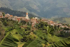 El Ejército de Colombia y la Fuerza Aeroespacial ejecutan un bombardeo estratégico contra el Frente 18 de las disidencias de las FARC en Ituango, Antioquia - Foto: Redes sociales