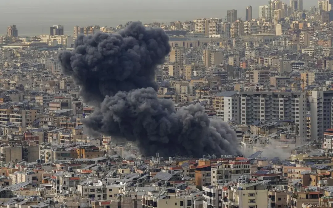 Human Rights Watch (HRW) denuncia el uso ilegal de fósforo blanco por parte del Ejército de Israel en zonas residenciales de Yohmor, al sur del Líbano - Foto: Redes sociales