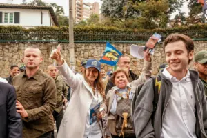 La candidata Paloma Valencia denuncia un presunto contrato irregular de Colpensiones con la Fundación San José por $404 millones - Foto: @PalomaValenciaL