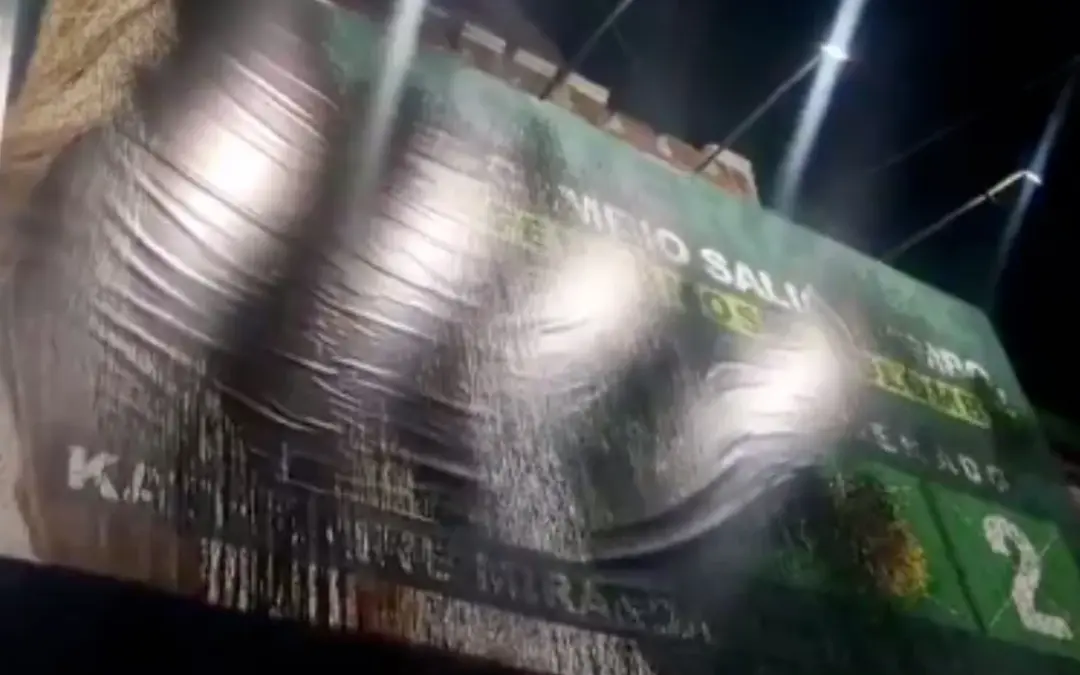 Vandalizan la sede de la congresista Katherine Miranda en Bogotá a días de las elecciones 2026 - Foto: Captura de video