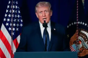 Donald Trump rechaza negociar con Irán y exige una "rendición incondicional" para detener el conflicto - Foto: Redes sociales