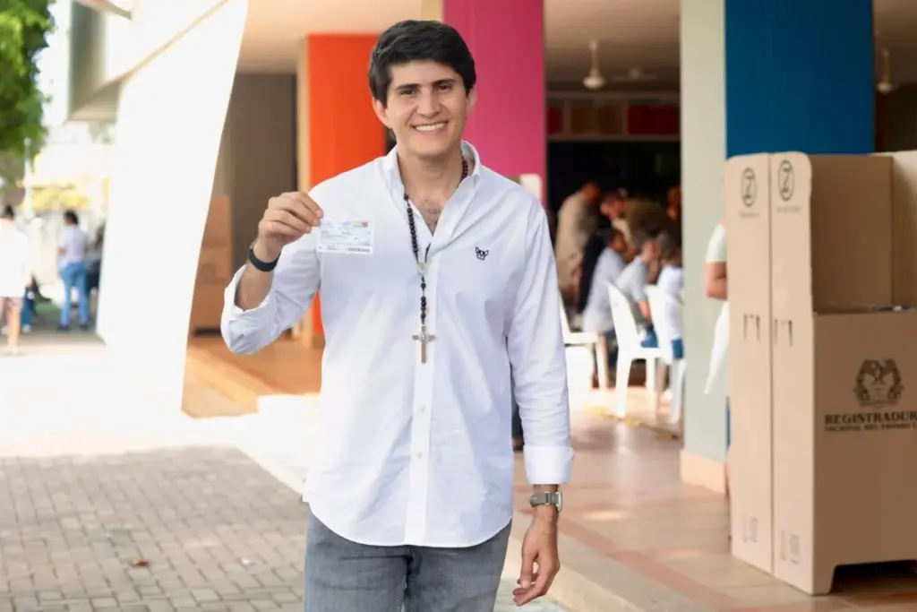 El congresista Wadith Manzur, detenido por el escándalo de la UNGRD, solicita posesionarse como senador desde prisión. La Corte Suprema traslada la polémica petición al Senado - Foto: Redes sociales