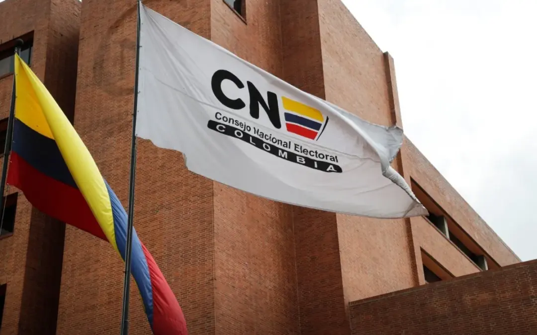 El CNE advierte sobre irregularidades en encuestas electorales a 40 días de las presidenciales. Se prohíben sondeos en redes sociales y se exigen metodologías rigurosas para garantizar la transparencia democrática - Foto: Guillermo Torres