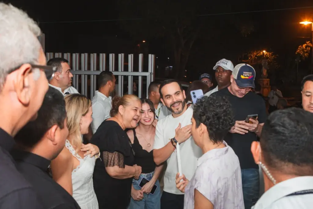 Abelardo de la Espriella lanza sus 13 propuestas bandera para la Presidencia de Colombia. Enfoque en seguridad, regreso de la fumigación aérea y reducción del Estado - Foto: @ABDELAESPRIELLA