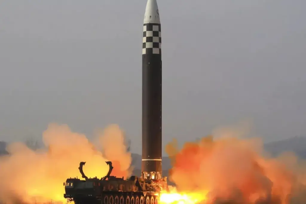 Corea del Norte desafía la estabilidad regional con el lanzamiento de múltiples misiles balísticos este 8 de abril de 2026 - Foto: Redes sociales