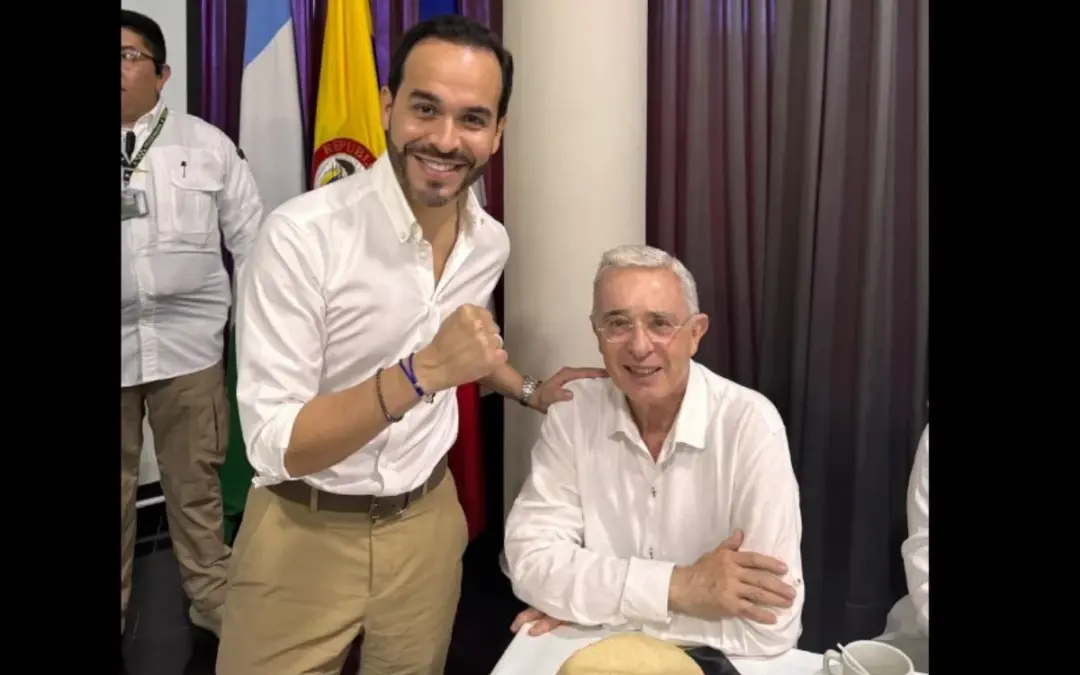 Tensión en la derecha colombiana: Álvaro Uribe cuestiona la campaña de Abelardo de la Espriella por "maltratos" a Paloma Valencia - Foto: Redes sociales