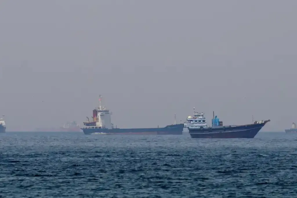 Tensión máxima en el estrecho de Ormuz. Irán intercepta los buques MSC Francesca y Epaminondas, mientras Reino Unido y Francia lideran una coalición internacional para garantizar la libertad de navegación y responder a los ataques - Foto: Redes sociales