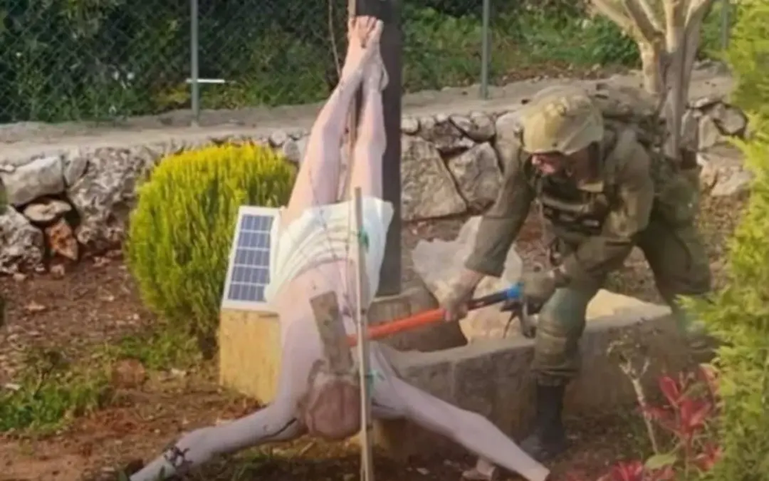 El ejército de Israel y Benjamin Netanyahu condenan el derribo de una estatua de Jesús en Debel, Líbano, tras la difusión de un video viral - Foto: Redes sociales