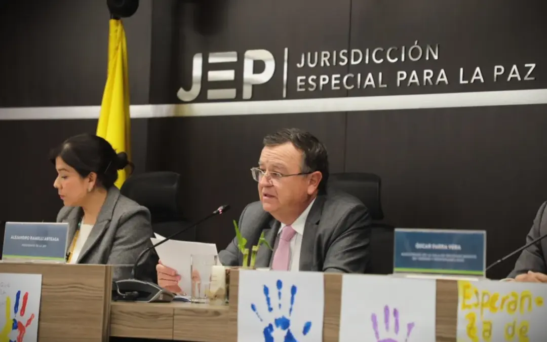La JEP elevó a 7.837 el número de víctimas de "falsos positivos" en Colombia. Tras ampliar el periodo de análisis (1990-2016), el tribunal advierte que la cifra seguirá creciendo - Foto: @JEP_Colombia