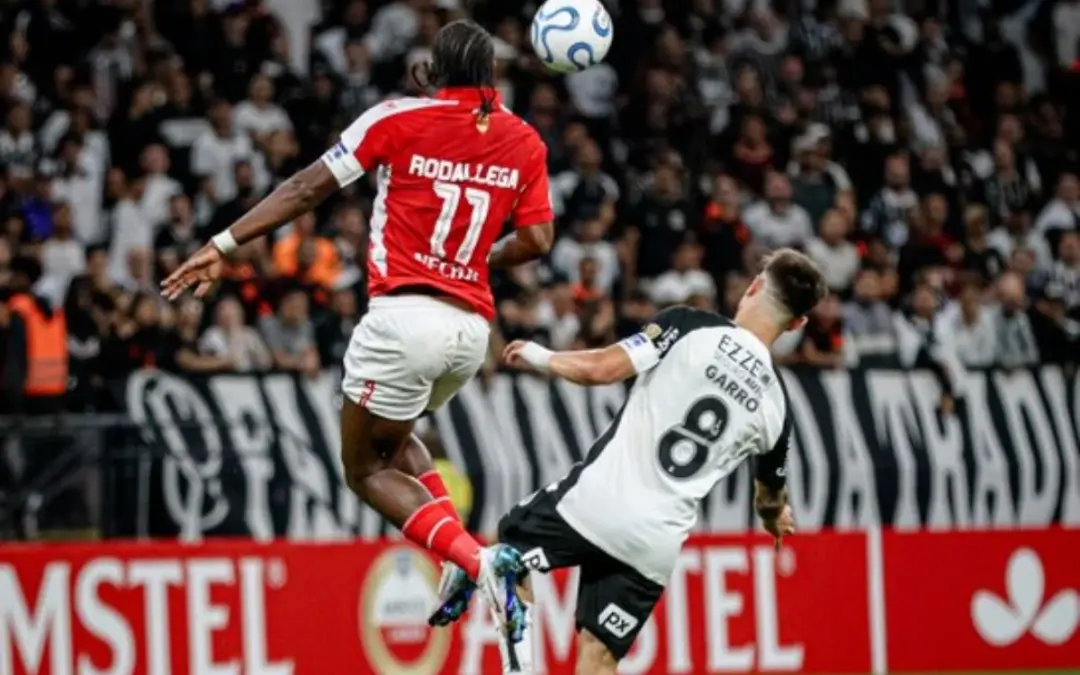 Santa Fe cede en Brasil: Corinthians castiga con pelota quieta y complica el panorama ‘Cardenal’ en Libertadores