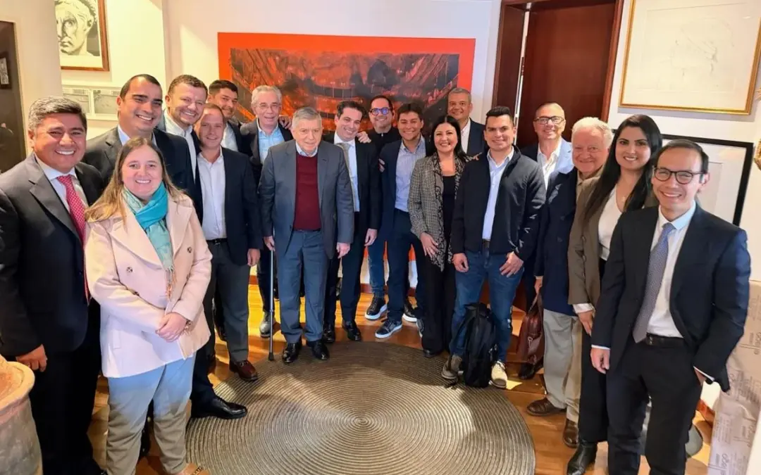 El Partido Liberal anuncia su apoyo oficial a Paloma Valencia para la primera vuelta presidencial, pese a fuertes divisiones internas y disidencias hacia otros candidatos - Foto: Redes sociales