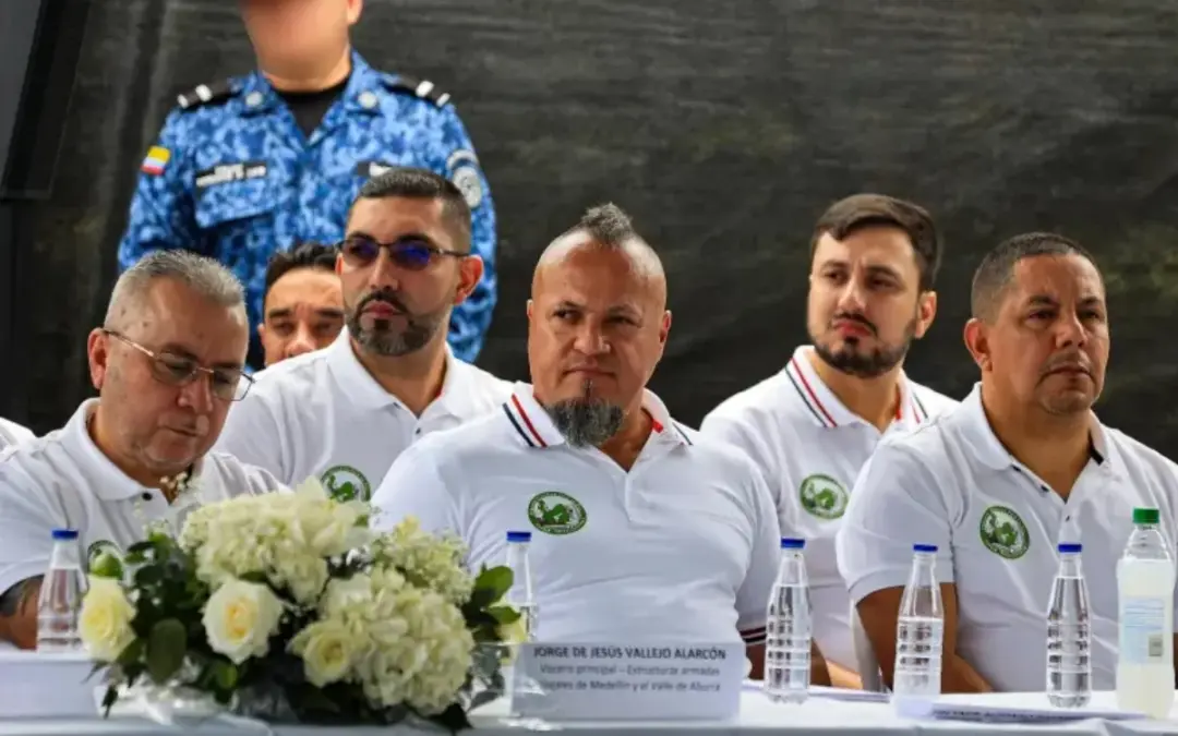 El Gobierno suspende los diálogos de paz con las bandas de Medellín tras el ingreso irregular del cantante Nelson Velásquez a la Cárcel de Itagüí - Foto: Redes sociales