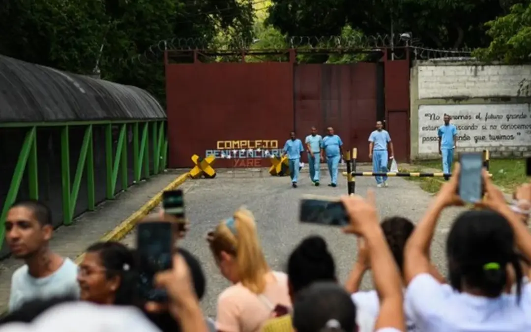 Incertidumbre en Venezuela: Excarcelaciones en Yare dejan fuera a cientos de detenidos del caso ‘PDVSA Obrero’