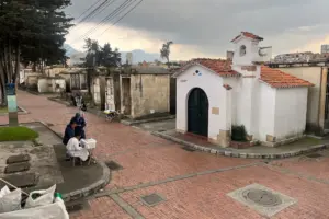 La Contraloría de Bogotá declaró responsable fiscal en primera instancia a Jardines de Luz y Paz S.A.S. por un detrimento de $7.512 millones en los cementerios distritales - Foto: @ContraloriaBta