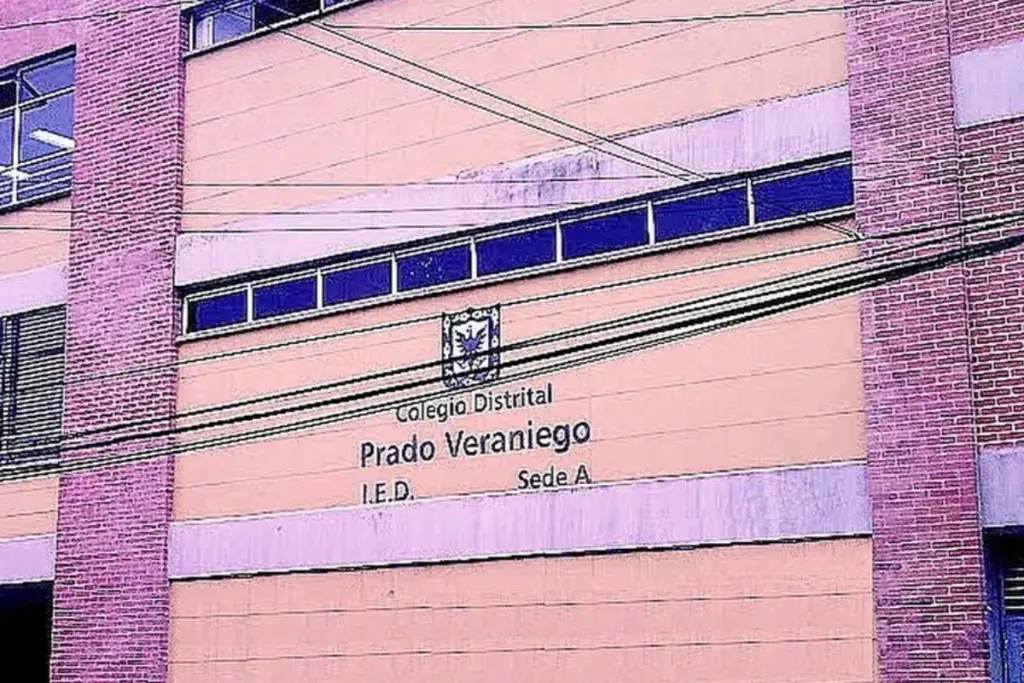 Conmoción en Bogotá por la muerte de Johan Manuel Percy, un estudiante de 16 años que se desplomó tras recibir un golpe en el pecho durante una práctica informal de boxeo en un colegio de Suba - Foto: Redes sociales