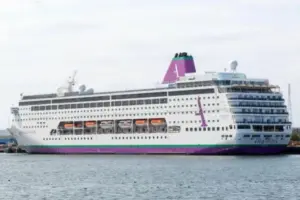Un crucero con 1.700 personas permanece confinado en Burdeos, Francia, tras la muerte de un pasajero y un brote de gastroenteritis aguda - Foto: Redes sociales