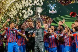 Crystal Palace se consagró campeón de la UEFA Conference League tras derrotar 1-0 al Rayo Vallecano con gol de Mateta - Foto: @CPFC