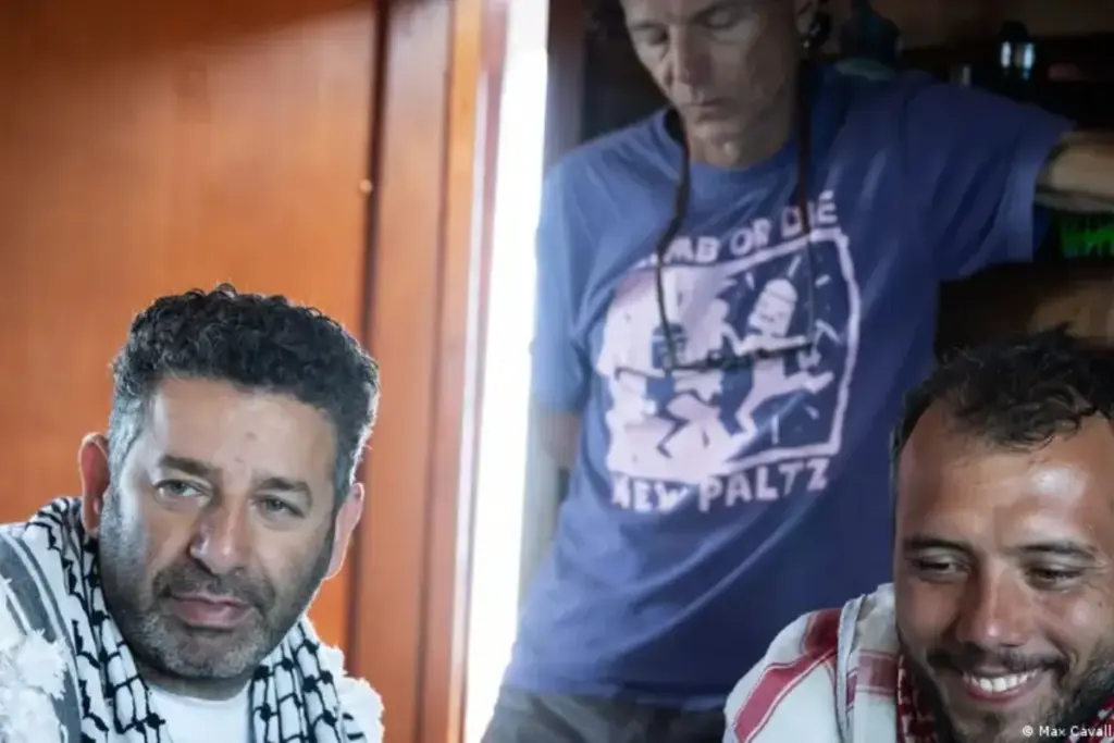 Un tribunal de Israel prolonga la detención de los activistas Saif Abukeshek y Thiago Ávila, capturados en la flotilla 'Global Sumud' frente a Grecia - Foto: Redes sociales
