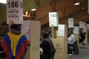 Conozca el diseño del tarjetón electoral, las 11 fórmulas activas, el caso de los candidatos retirados y la guía paso a paso de la Registraduría para votar correctamente este 31 de mayo de 2026 - Foto: Archivo Particular
