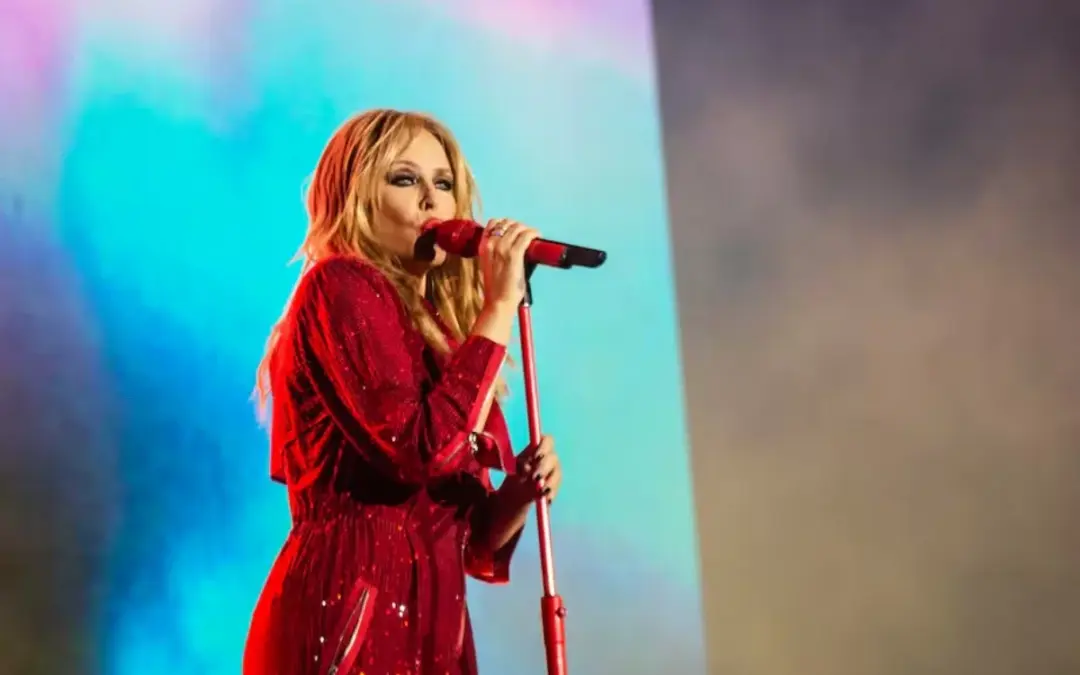 En su nueva docuserie ‘Kylie’, la estrella del pop australiana Kylie Minogue reveló haber superado en secreto un segundo diagnóstico de cáncer en 2021, tras su conocida batalla de 2005 - Foto: Redes sociales
