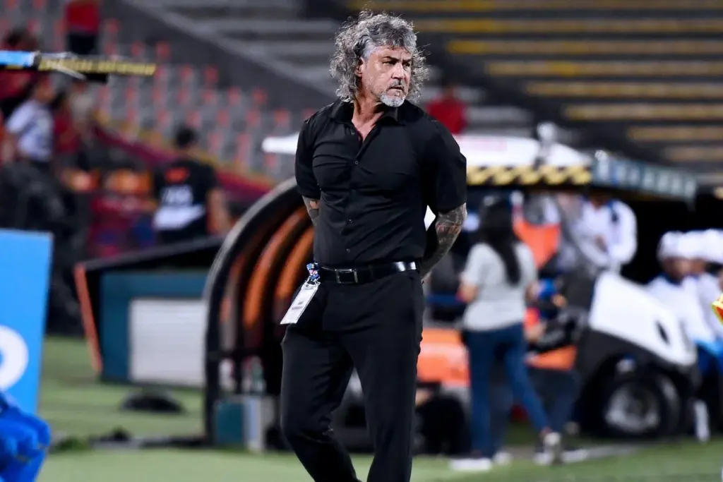 Independiente Medellín avanza en las negociaciones para el regreso de Leonel Álvarez como director técnico - Foto: Redes sociales