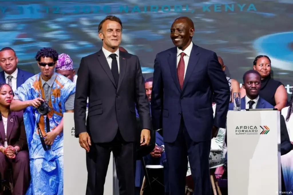 Emmanuel Macron y William Ruto lideran la cumbre "África Adelante" en Kenia. Francia propone un giro histórico - Foto: Redes sociales