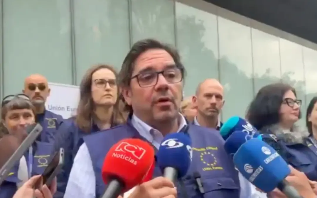La Unión Europea respalda la transparencia del sistema electoral colombiano de cara a las presidenciales de 2026. José Antonio de Gabriel destaca la seguridad del conteo manual y expresa preocupación por la violencia en regiones clave - Foto: Captura de video