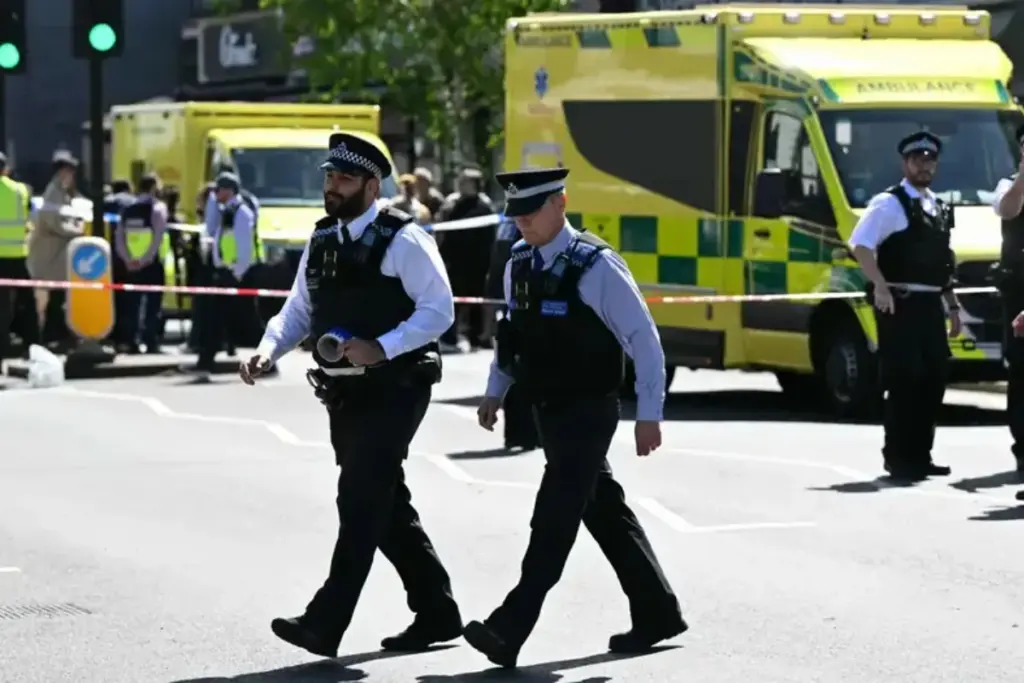 La Policía de Londres investiga un incendio provocado en una sinagoga como posible acto terrorista. El hecho se suma a una serie de ataques antisemitas recientes en la capital británica - Foto: Redes sociales