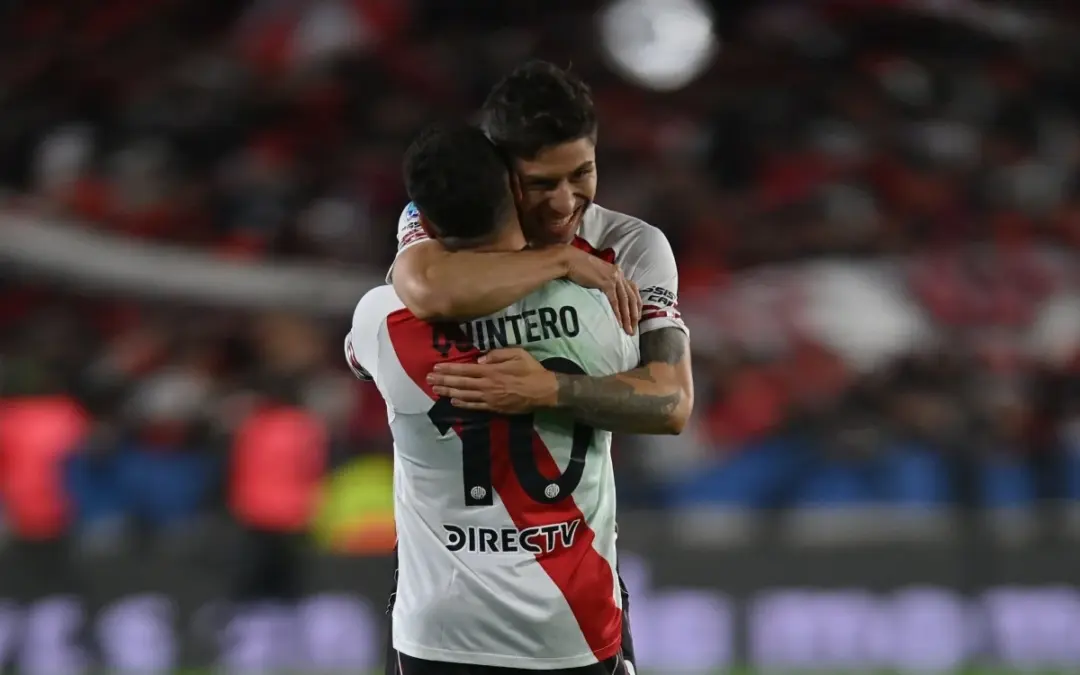 Con una actuación estelar de Juan Fernando Quintero, River Plate eliminó a San Lorenzo en penales y clasificó a los cuartos de final de la Liga Argentina 2026 - Foto: @RiverPlate