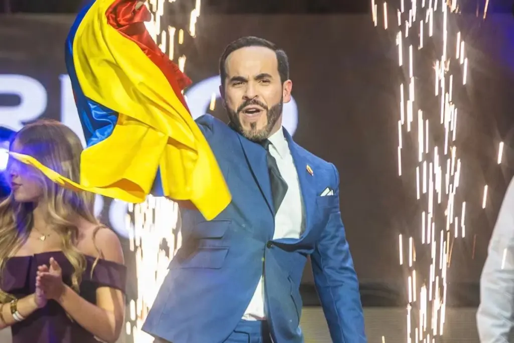 Segunda vuelta en Colombia: Juristas alertan que la nacionalidad de EE. UU. inhabilitaría a Abelardo de la Espriella - Foto: @ABDELAESPRIELLA