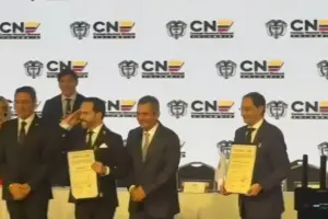 El Consejo Nacional Electoral (CNE) entregó la credencial oficial a Abelardo de la Espriella como presidente electo de Colombia tras obtener 12.9 millones de votos - Foto: Captura de video
