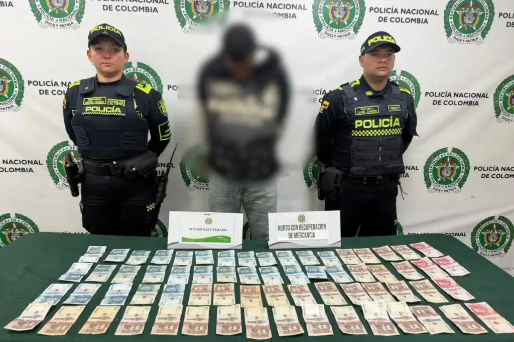 Seguridad en Bogotá: Cae alias "El Cajero" tras millonario hurto a supermercado en Bosa - Foto: @PoliciaBogota