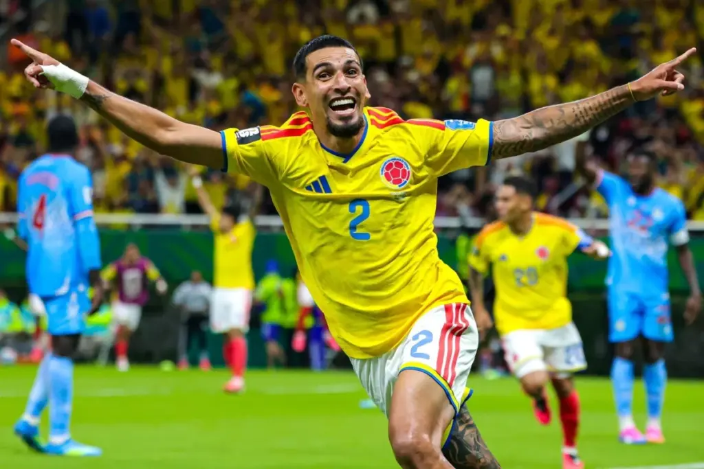 ¡Colombia a dieciseisavos de final! Un golazo de Daniel Muñoz sella el triunfo de la Selección Colombia ante RD Congo y asegura la clasificación anticipada en el Mundial 2026 - Foto: @FCFSeleccionCol