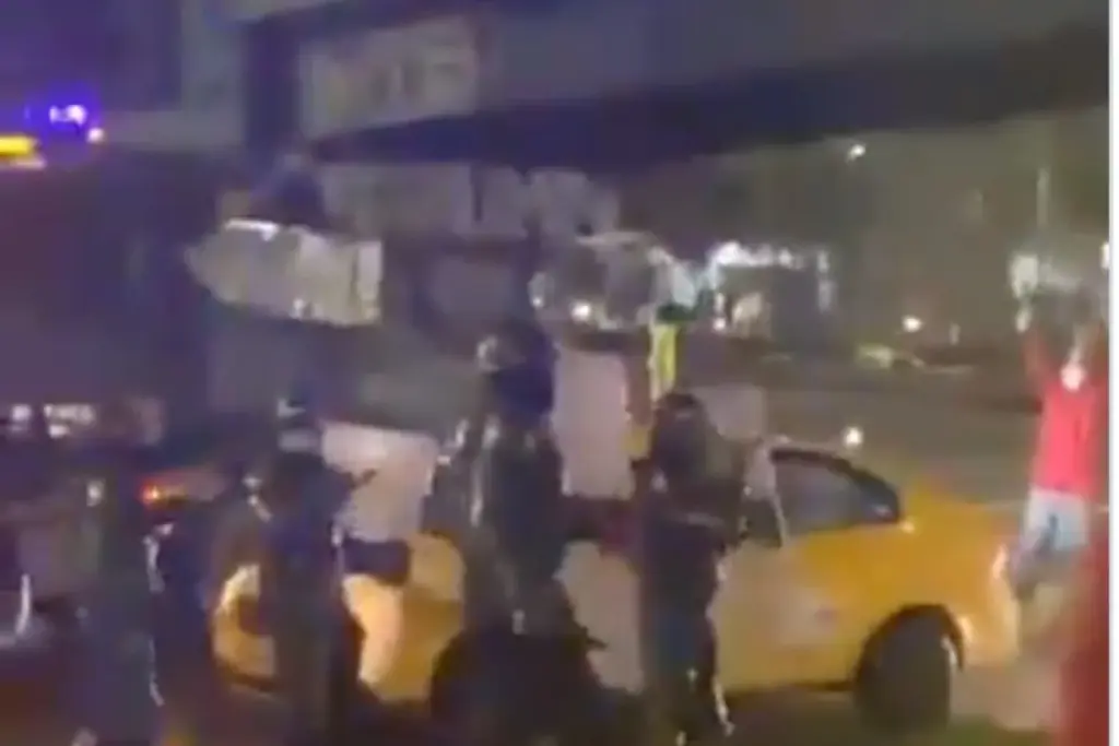 Tras fuertes disturbios en el sur de Bogotá, el alcalde Carlos Fernando Galán ratificó que la intervención en el bajopuente de la Av. Villavicencio con Autopista Sur no dará marcha atrás - Foto: Captura de video