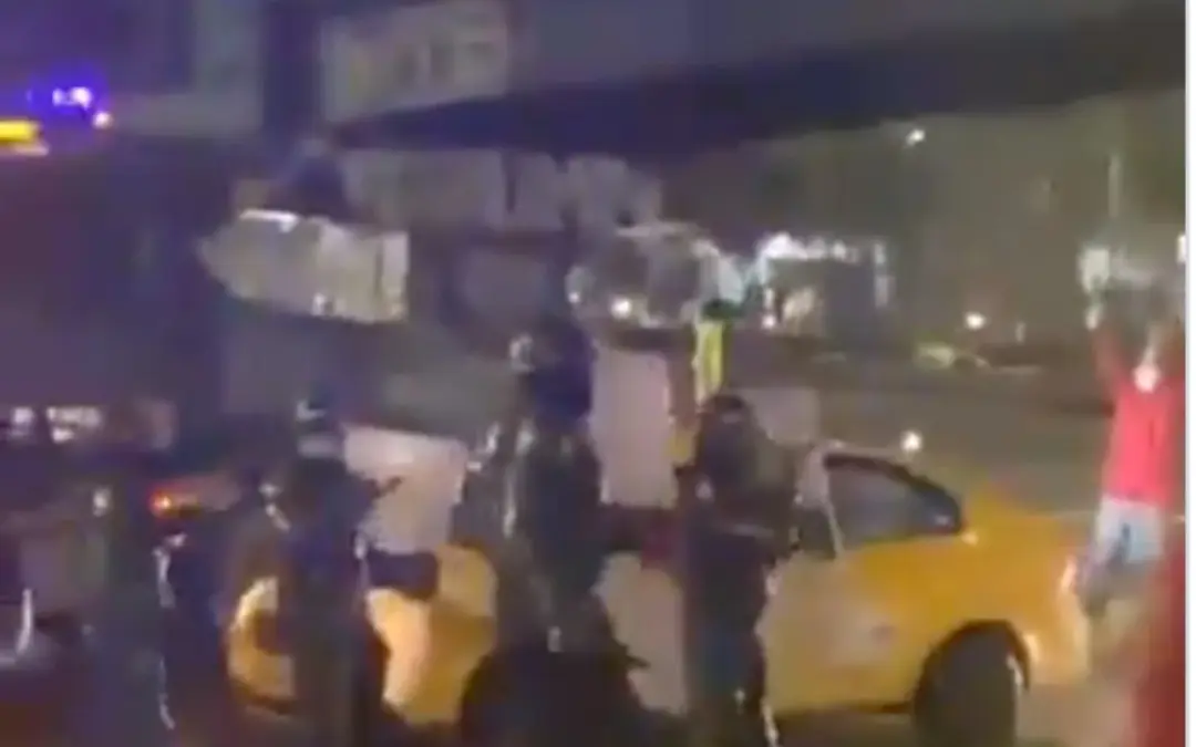 Tras fuertes disturbios en el sur de Bogotá, el alcalde Carlos Fernando Galán ratificó que la intervención en el bajopuente de la Av. Villavicencio con Autopista Sur no dará marcha atrás - Foto: Captura de video