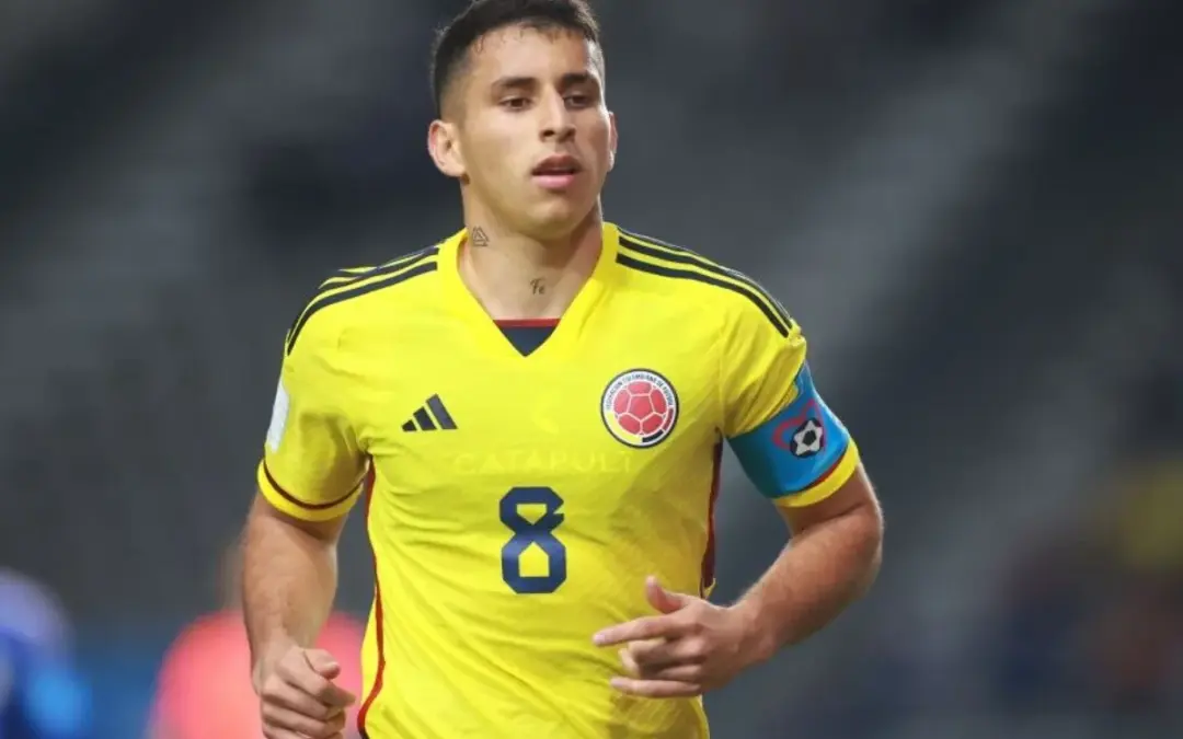 El volante de la Selección Colombia, Gustavo Puerta, despierta el interés de cinco grandes clubes de Europa tras su brillante temporada en el Racing de Santander - Foto: Redes sociales