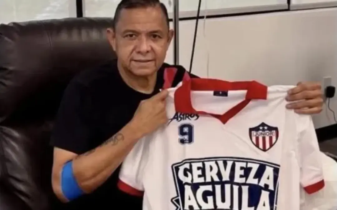El exfutbolista Iván René Valenciano, máximo goleador histórico del Junior, reveló que padece de trombocitosis esencial, un extraño cáncer de sangre por el que iniciará un tratamiento médico en Estados Unidos - Foto: Redes sociales