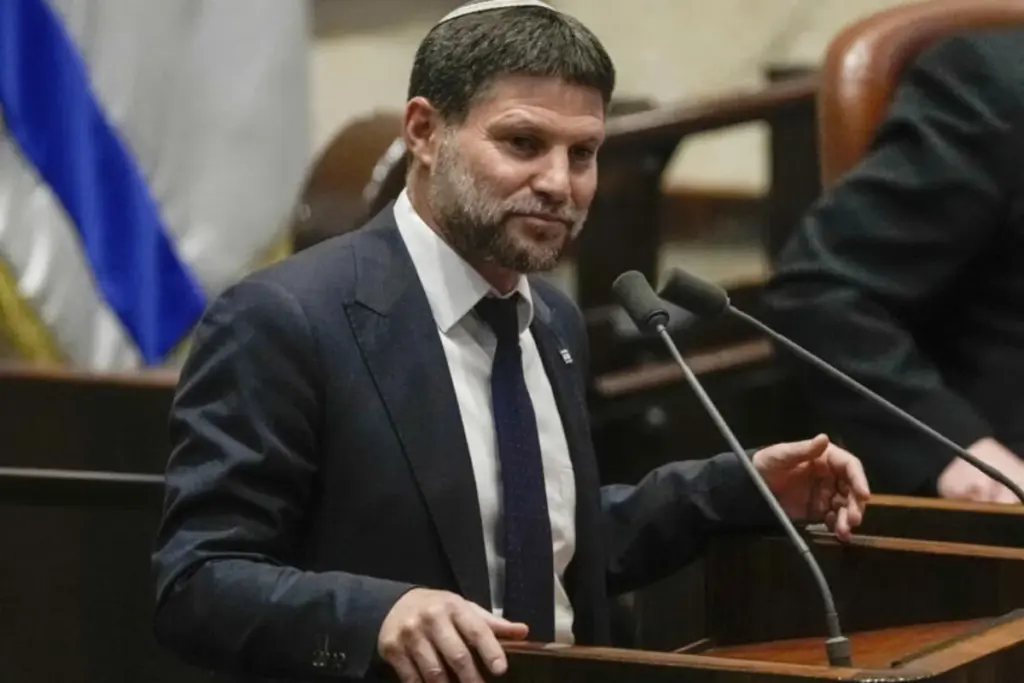 París endurece su postura diplomática y prohíbe la entrada al ministro de Finanzas israelí, Bezalel Smotrich, en un paquete de sanciones respaldado por una coalición internacional - Foto: Redes sociales