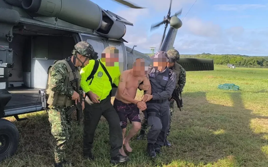 Tensión en el Meta: Ejército captura a alias 'Mono Huevo', cabecilla de las disidencias de Calarcá - Foto: @COL_EJERCITO
