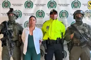 La Policía y la Fiscalía capturaron en Antioquia a Ingrid Paola Ávila Hernández, alias "La Patrona", hermana de alias "Chiquito Malo" y pieza clave en el lavado de activos y las finanzas del Clan del Golfo - @PoliciaColombia