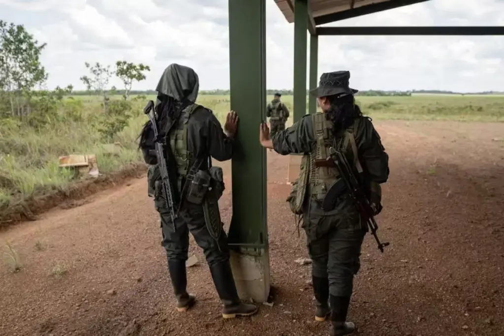 La Defensoría del Pueblo reveló que en los primeros cinco meses de 2026 se registraron 51 casos de reclutamiento forzado de menores en Colombia - Foto: Redes sociales